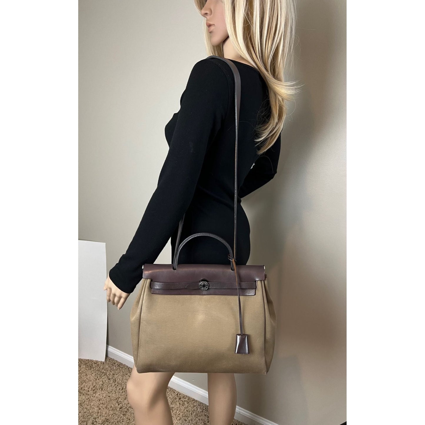 Hermes Toile Vache Hunter Herbag zip 31 PM Etoupe Ebene Shoulder Bag