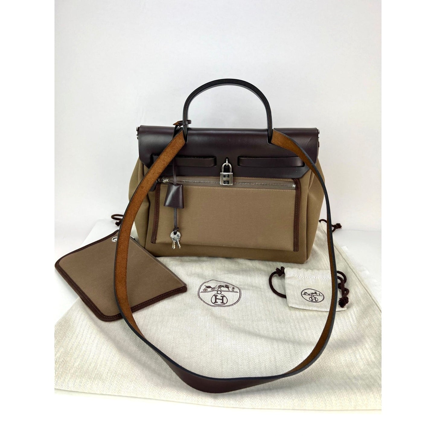 Hermes Toile Vache Hunter Herbag zip 31 PM Etoupe Ebene Shoulder Bag