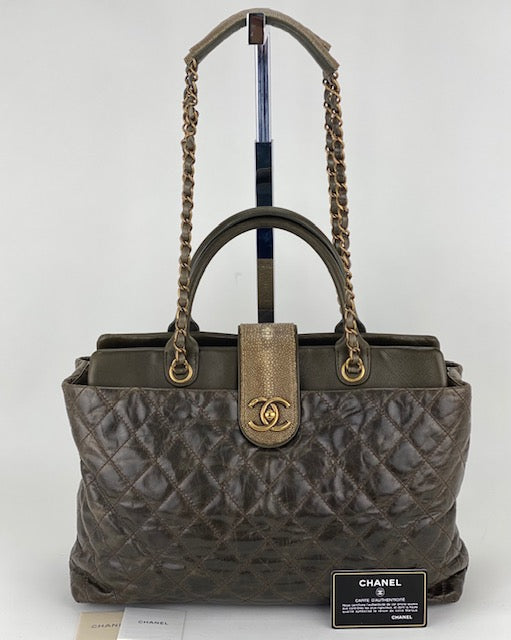 CHANEL Glazed Calfskin Shagreen Large Bindi CC Grey Tote Hand Bag