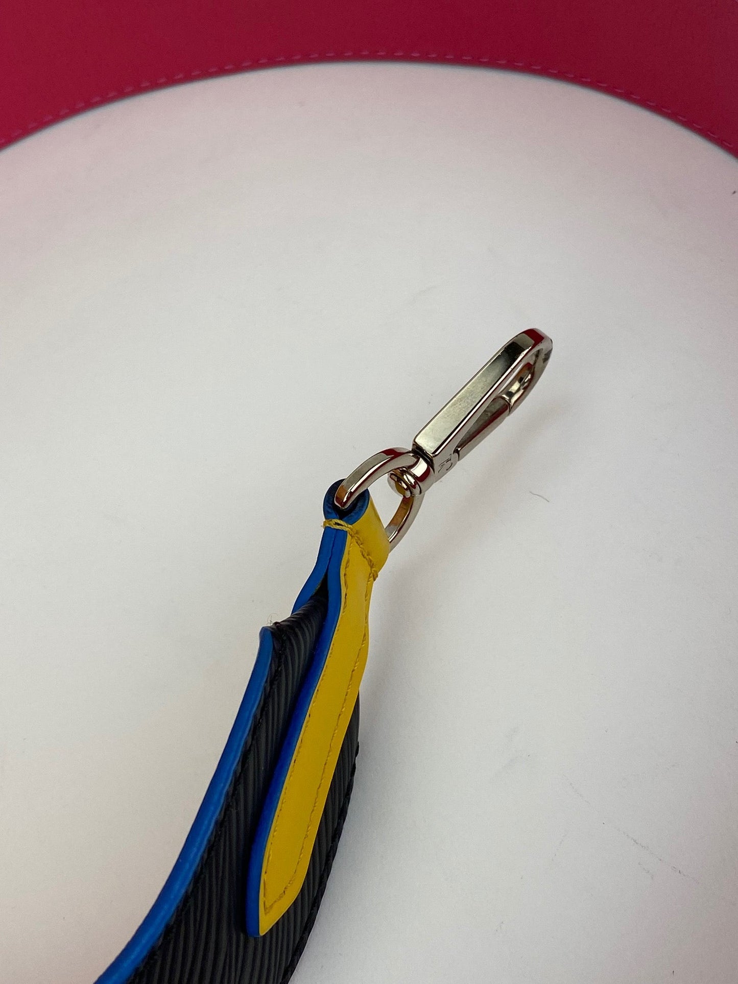 LOUIS VUITTON Epi Bandouliere Leather Shoulder Strap Black Pink Yellow