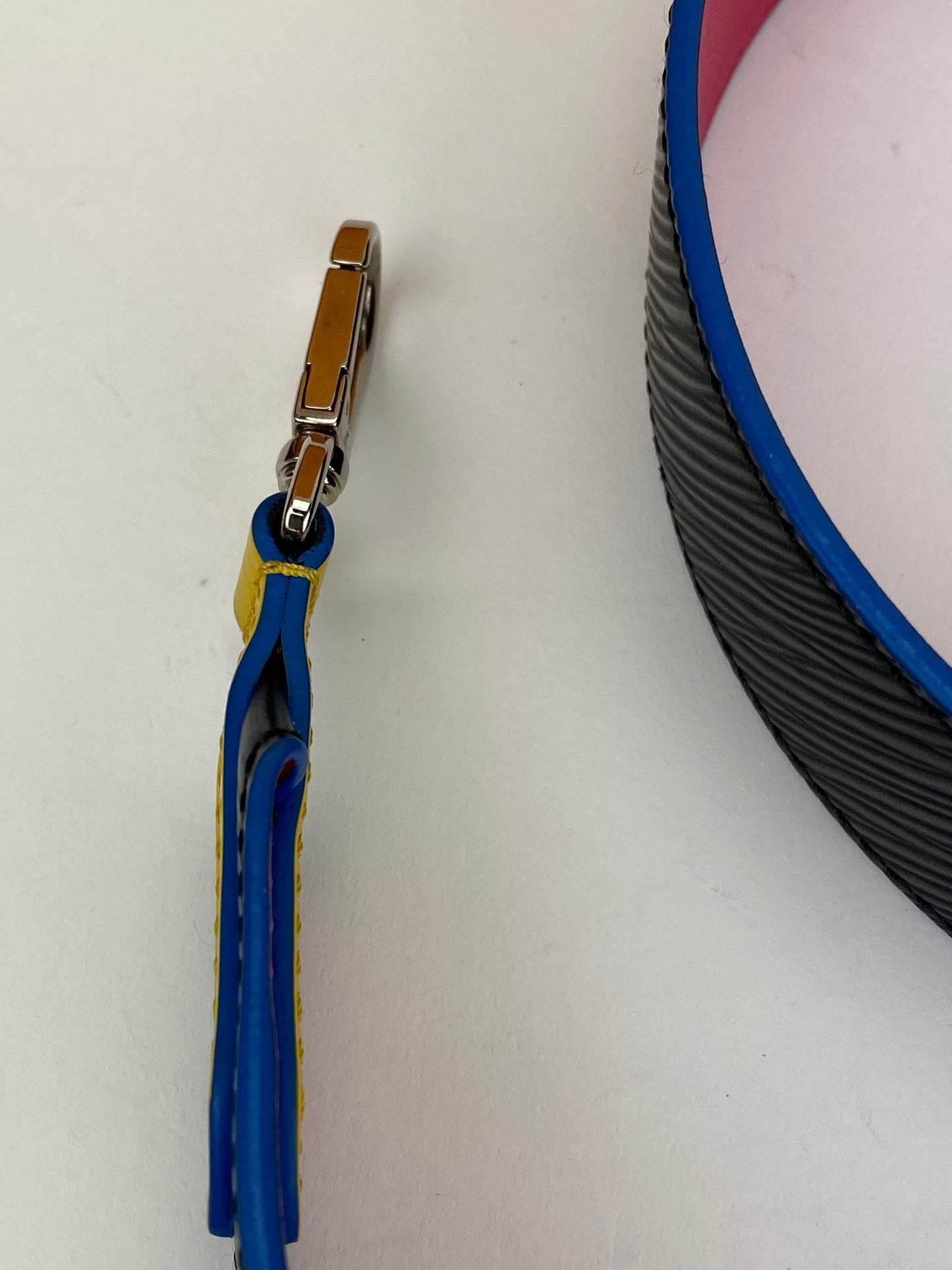 LOUIS VUITTON Epi Bandouliere Leather Shoulder Strap Black Pink Yellow