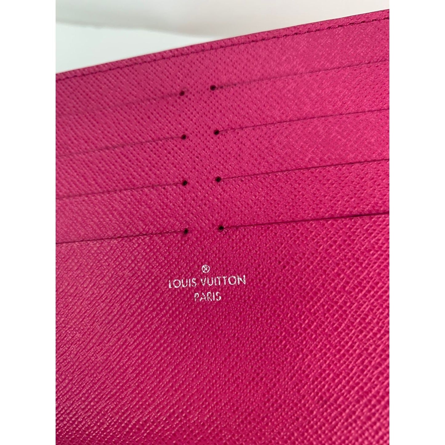 Louis Vuitton 8 Credit Card Insert Pink Leather wallet from Felicie