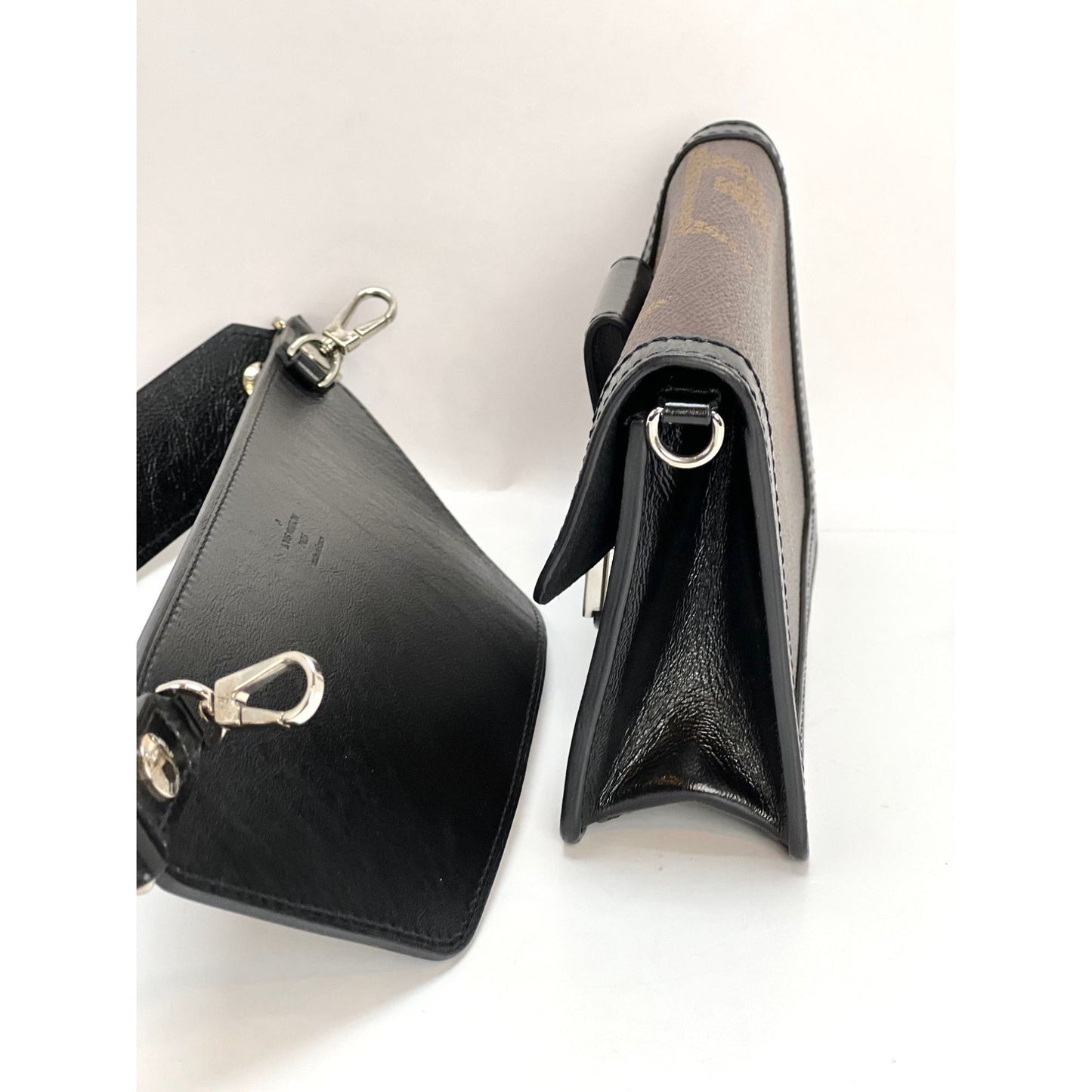 LOUIS VUITTON Reverse Giant Monogram Dauphine Belt Bumbag Clutch