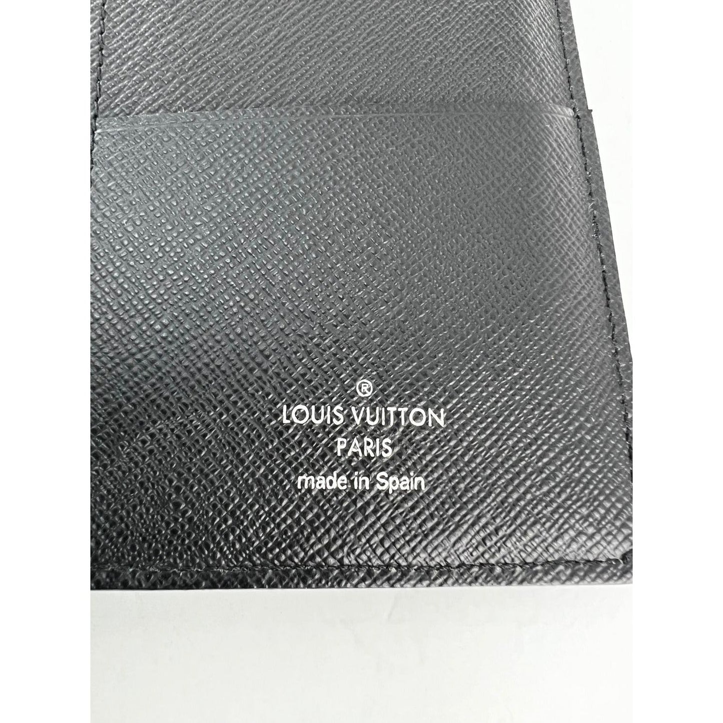 LOUIS VUITTON Epi Brazza Long Black Leather Wallet