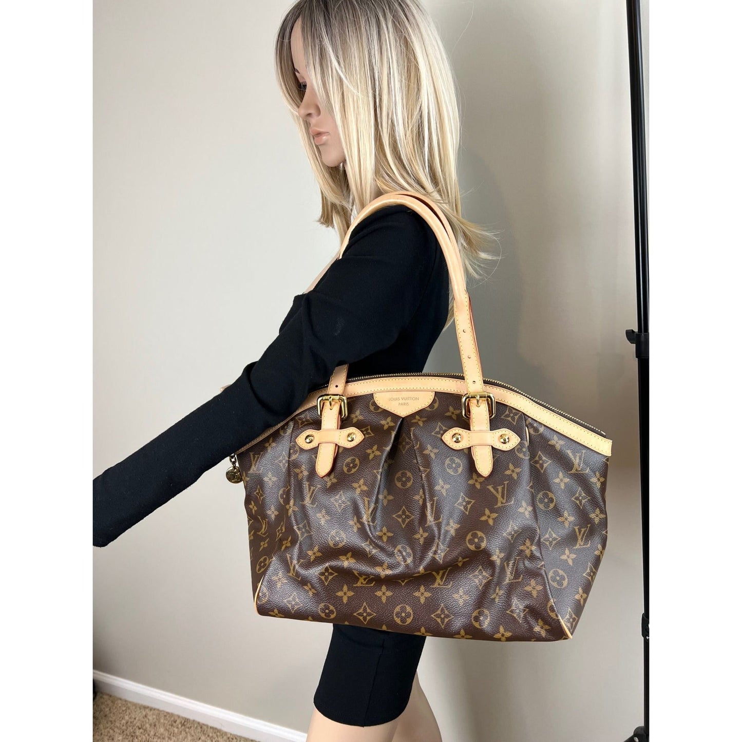 Louis Vuitton Tivoli GM Monogram Shoulder Bag